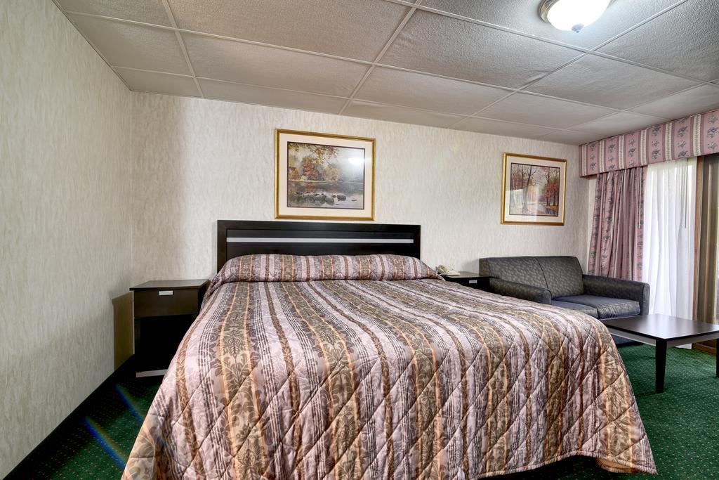 Roosevelt Inn & Suites Saratoga Springs Ballston Spa Exterior foto